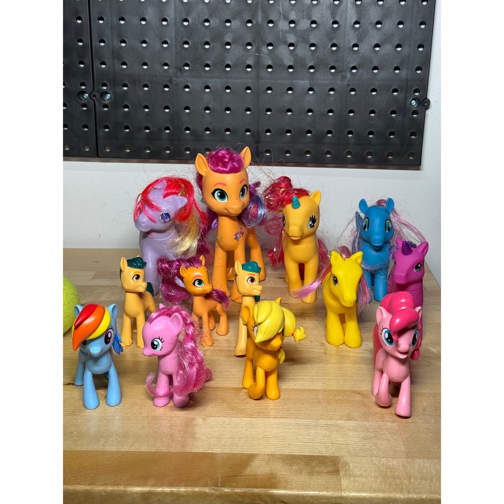 My Little Pony Figure Lot 12pc‎ Hasbro Rainbow Dash Pinkie Pie Sunny Starscout